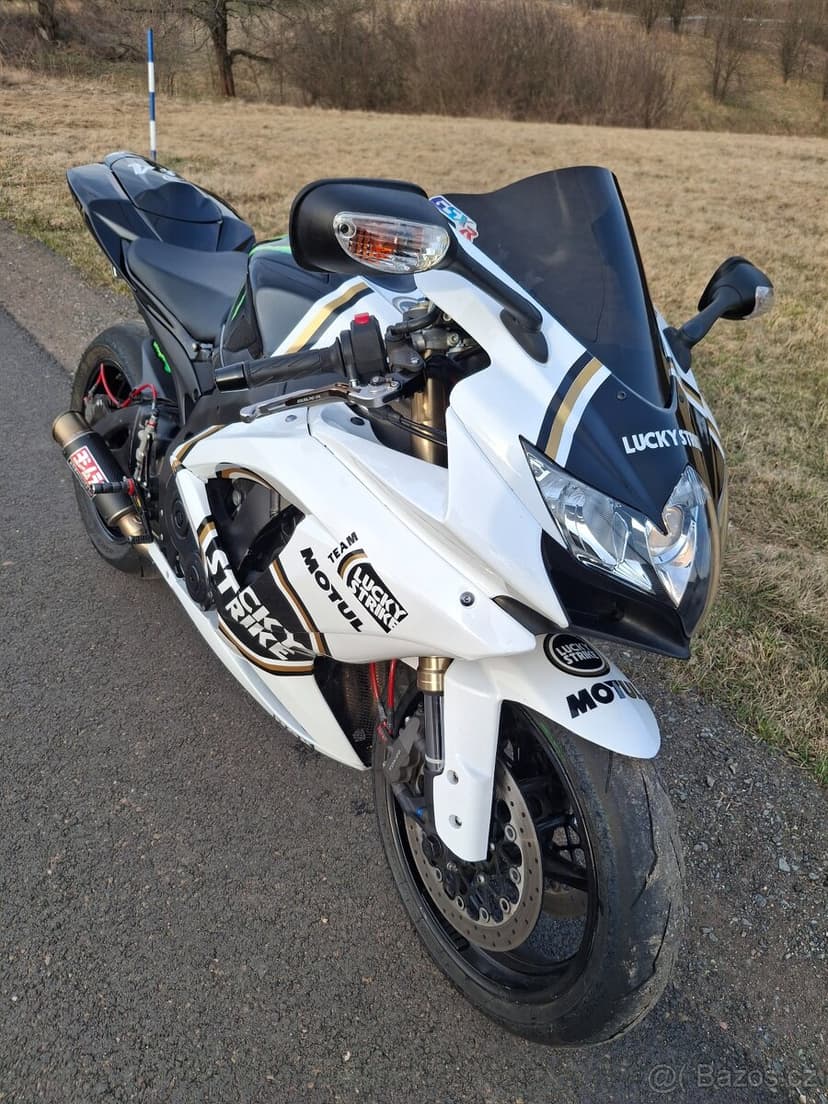 Suzuki gsxr 750 k8