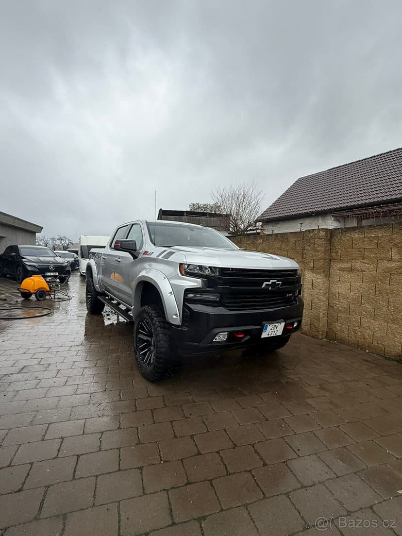 Chevrolet Silverado Z71 lift 2019