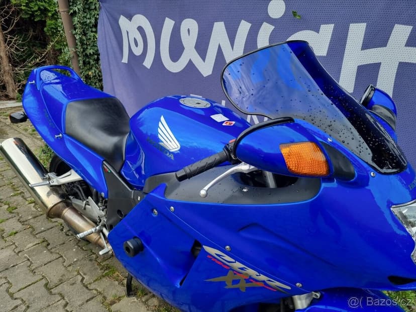 CBR 1100XX Blackbir 199