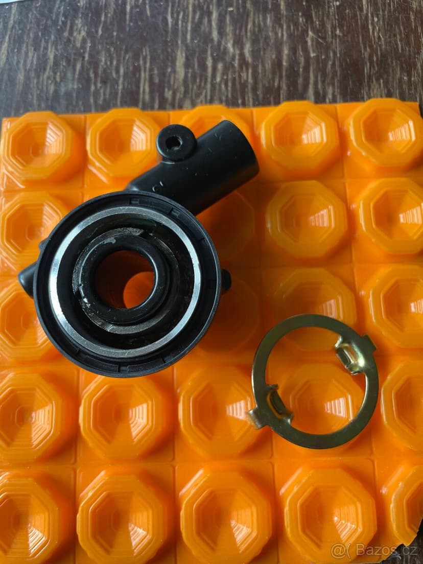 Náhon tachometru šnek tachometru převod Honda XR