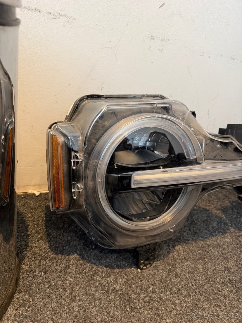 Ford Bronco světla 2023 led