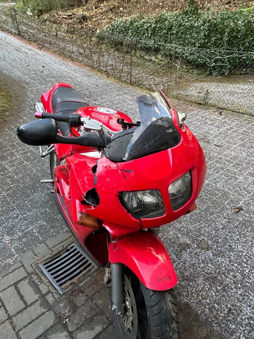 Honda VFR 750