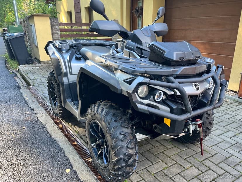 Can-Am Outlander 1000R, XT