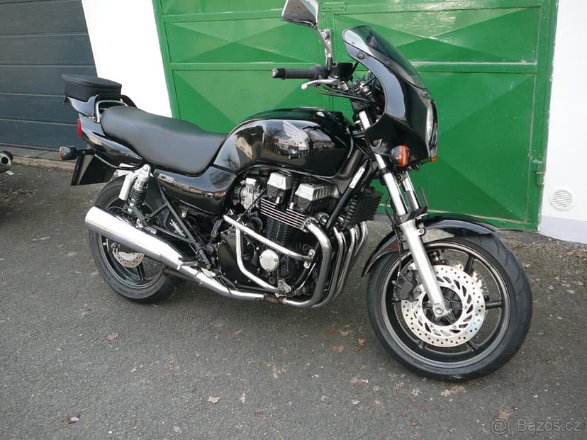 Honda CB 750 SEVEN FIFTY