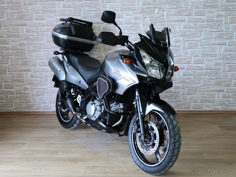 Suzuki DL650 V-Strom dobrý stav a výbava, po servisu