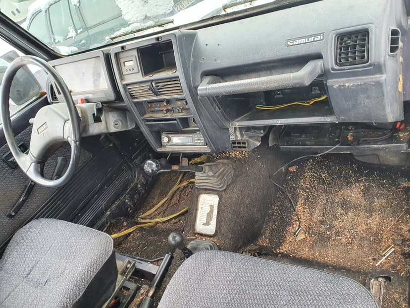 Prodám palubovky do Suzuki samurai 1.0 1.3 1.9