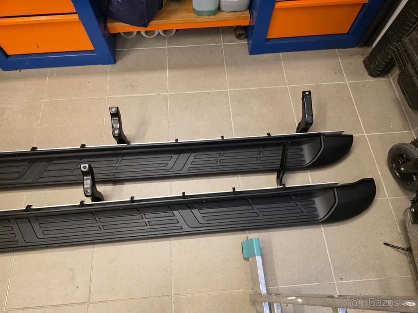 Originál nášlapy Toyota Hilux Doublecab 2016+