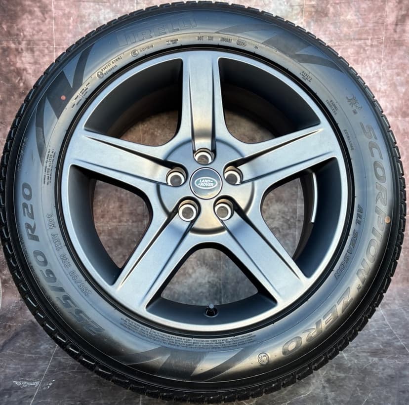 Originální alu kola Land Rover Defender 255/60R20