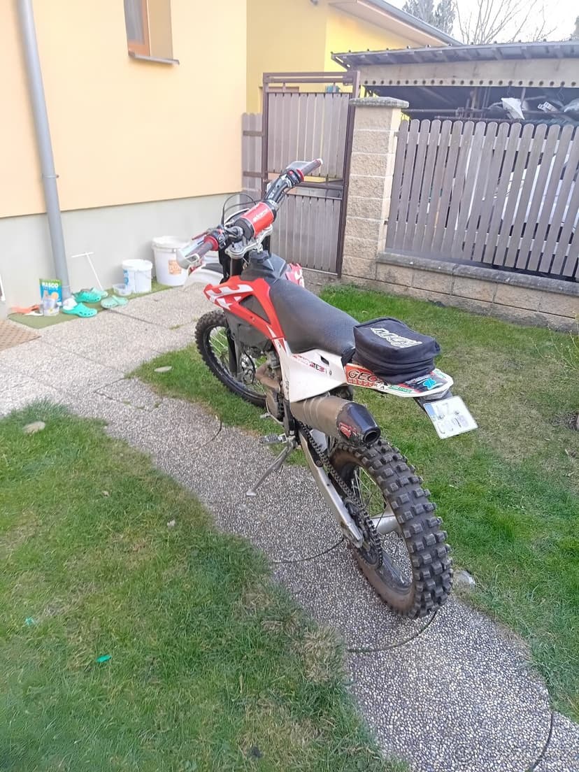 Husqvarna TE 310 rok 2011