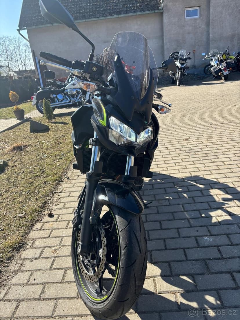 Kawasaki Z650 r.v.2022, původ ČR, 2254km