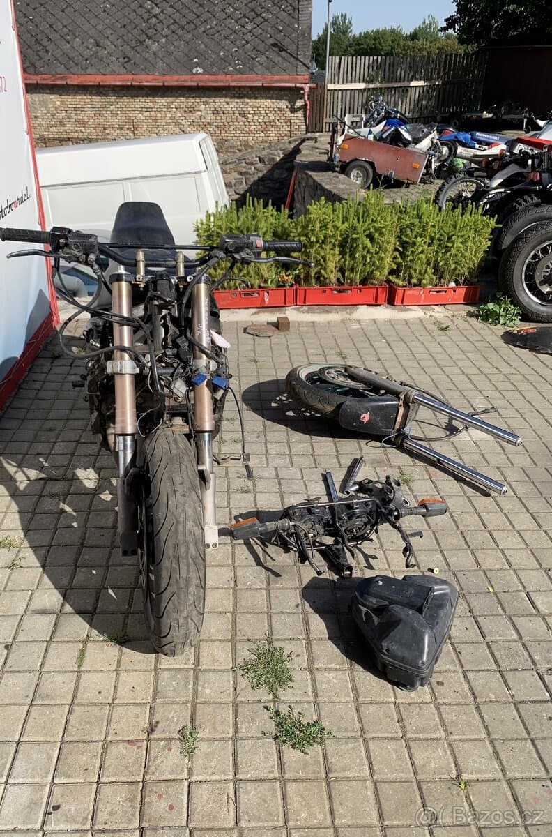 Yamaha FZ750 1985-1991