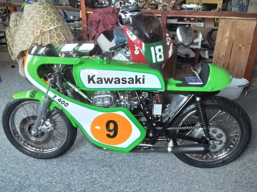 Závodní Kawasaki Z 400