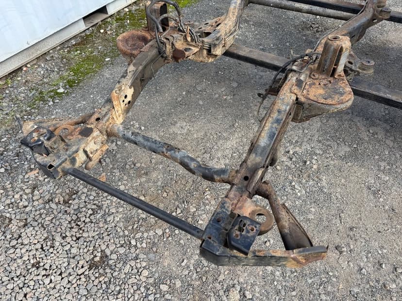 Nosný rám / šasí Nissan Patrol Y61 Wagon