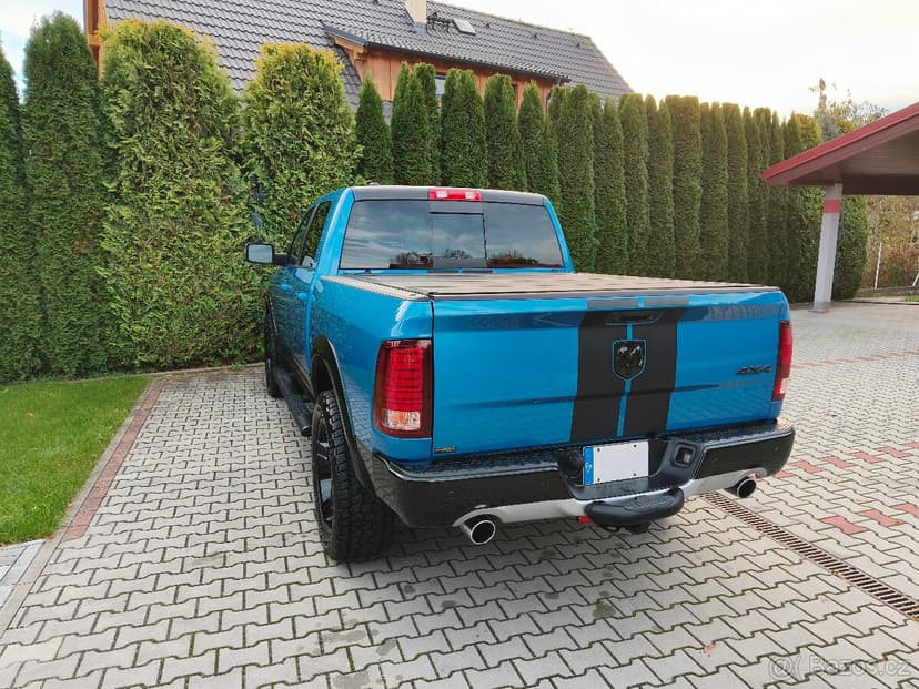 DODGE RAM 1500 HYDRO BLUE EDITION