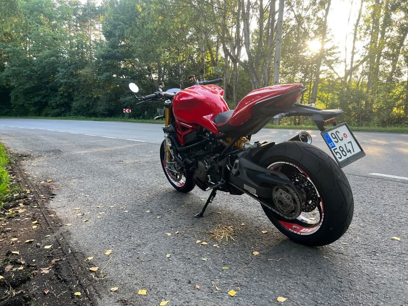 Ducati monster 1200s
