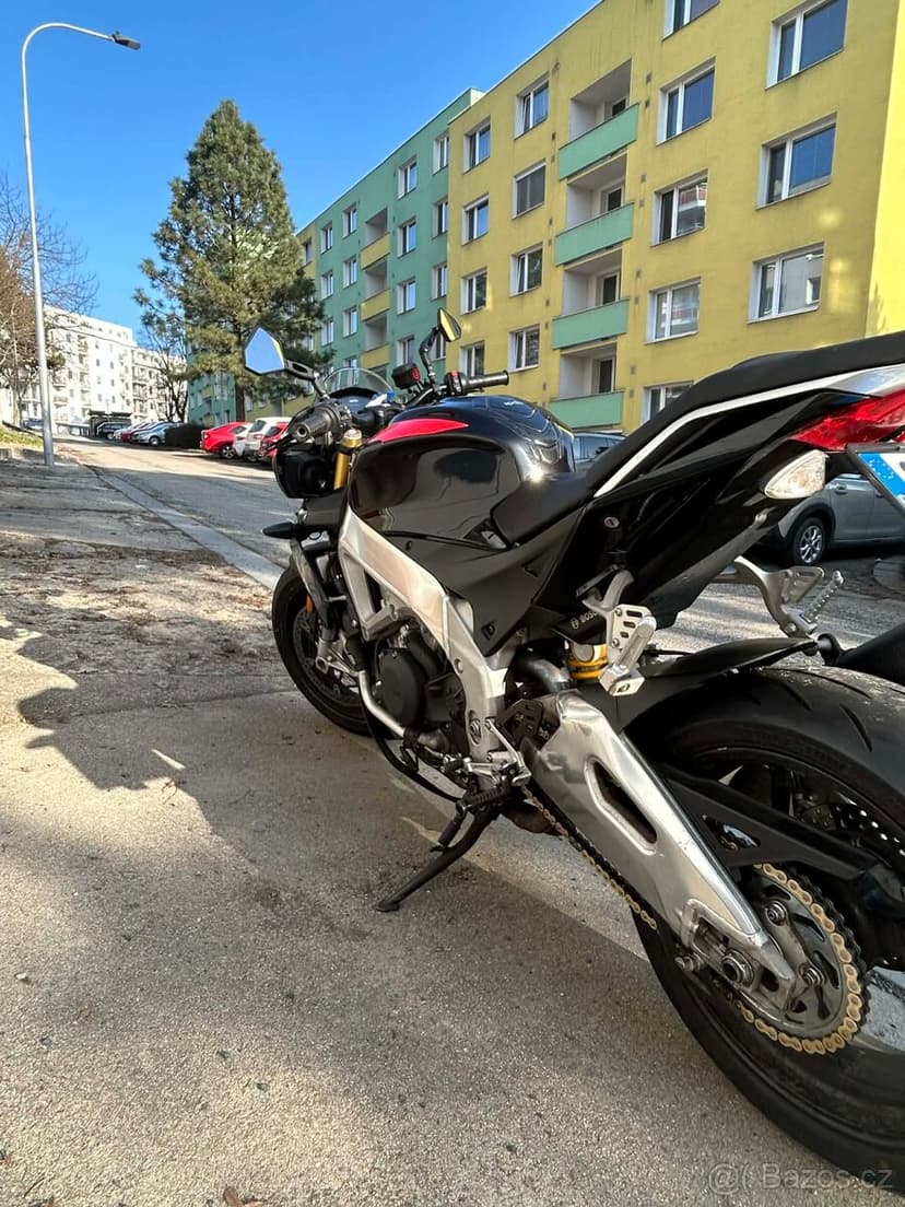 Aprilia tuono 1100 V4 RR