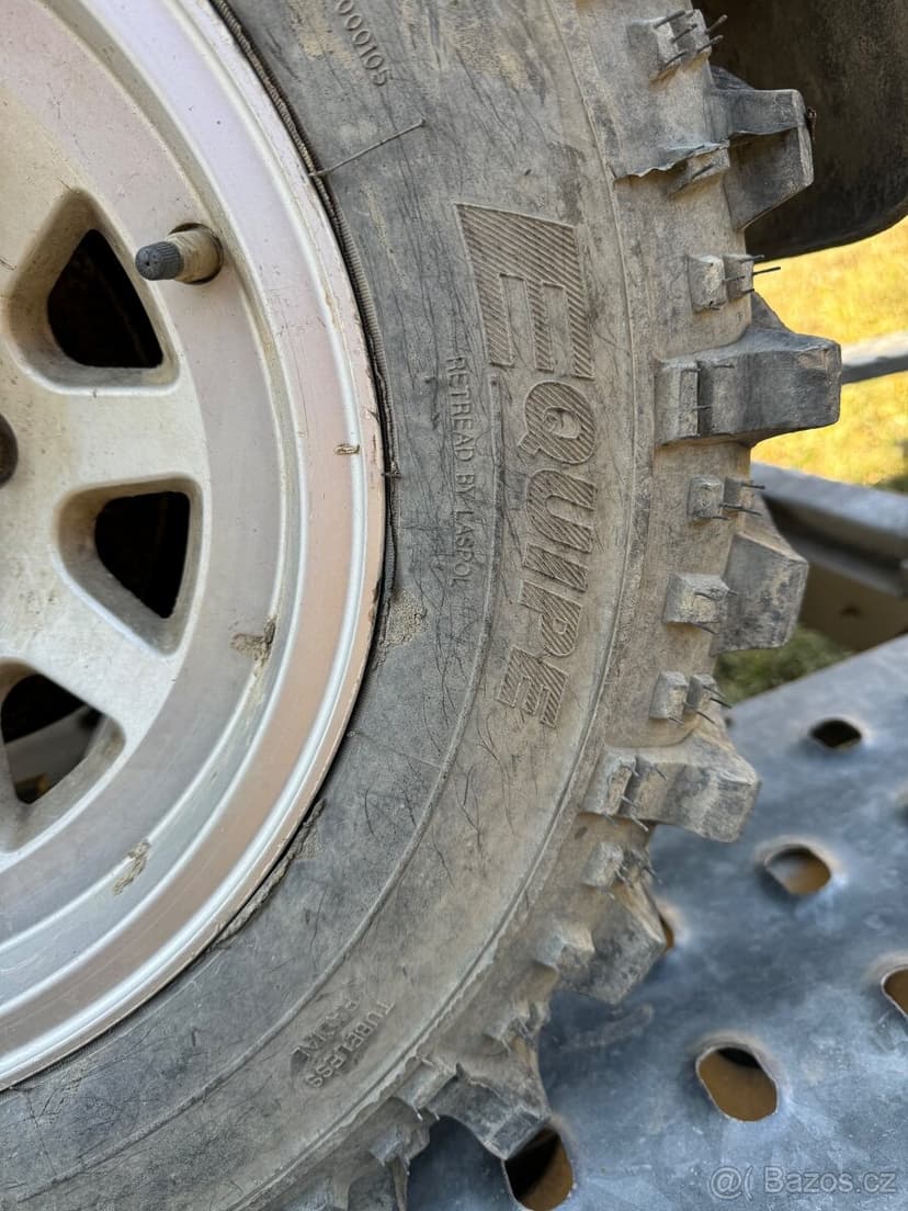 Predám kolesá s pneu T3 235/75 R15