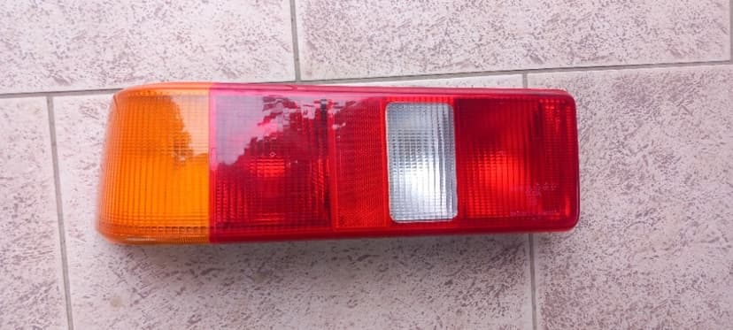 Ford Sierra 1989 - Zadní levé světlo