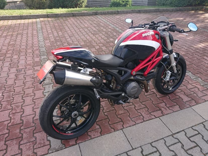 Ducati Monster 796 2011