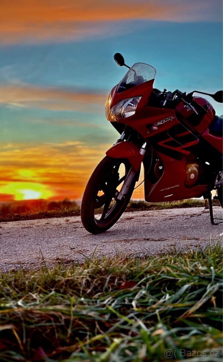 Honda cbr 125 r