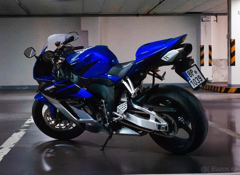 Honda CBR 1000 RR 2005 Fireblade