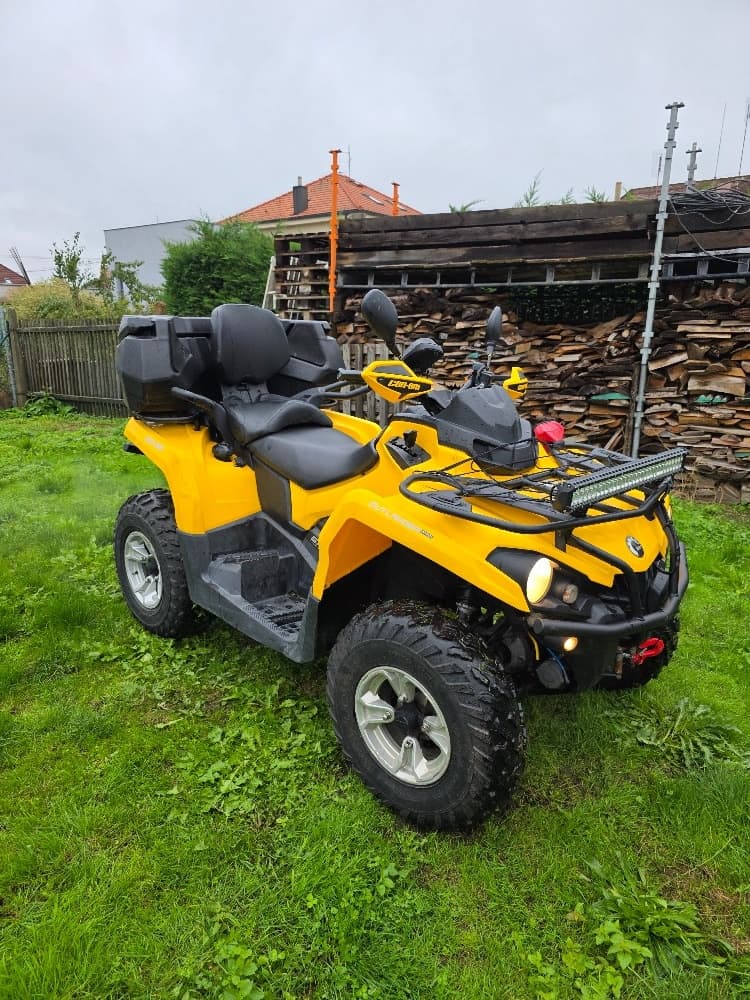 Can-am Outlander L Max 570 XT 2016 bílá RZ