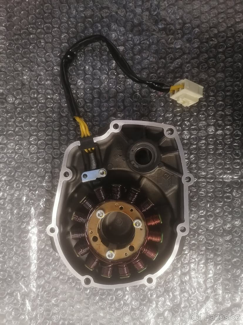 Aprilia Rsv4 11-17 stator + víko dobíjení