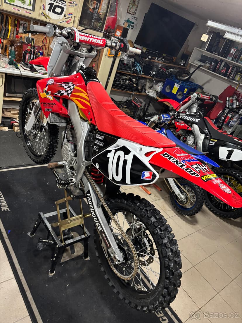 HONDA CR125R