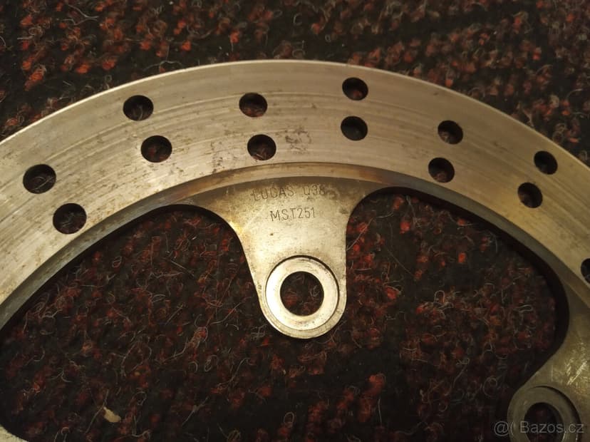 Suzuki GSX-R GSF RF SV - brzdový kotouč zadní