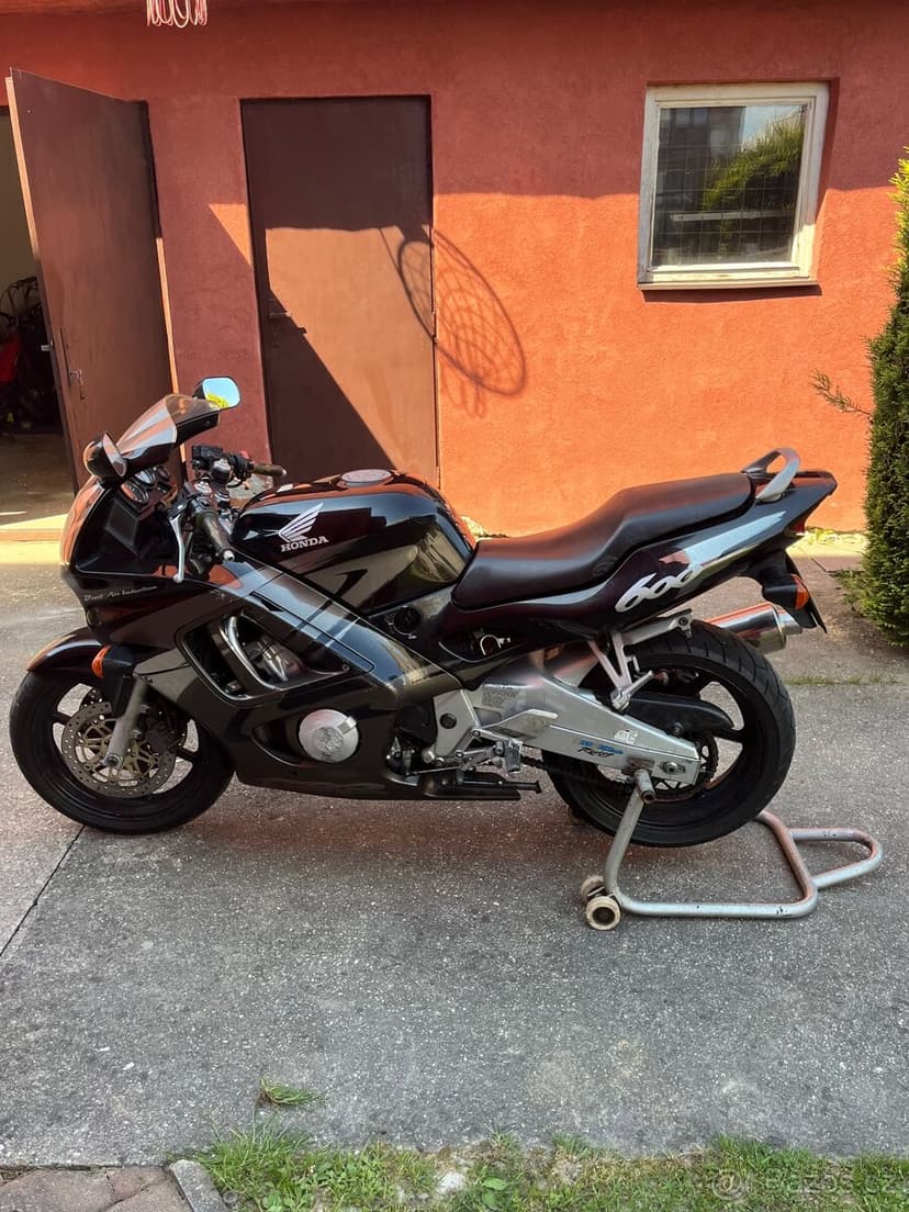 Honda CBR 600f, r.v. 1997