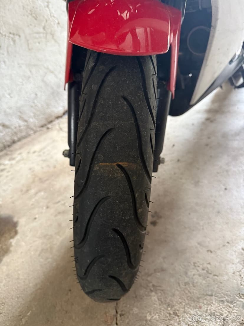 Honda CBR 125R 2011