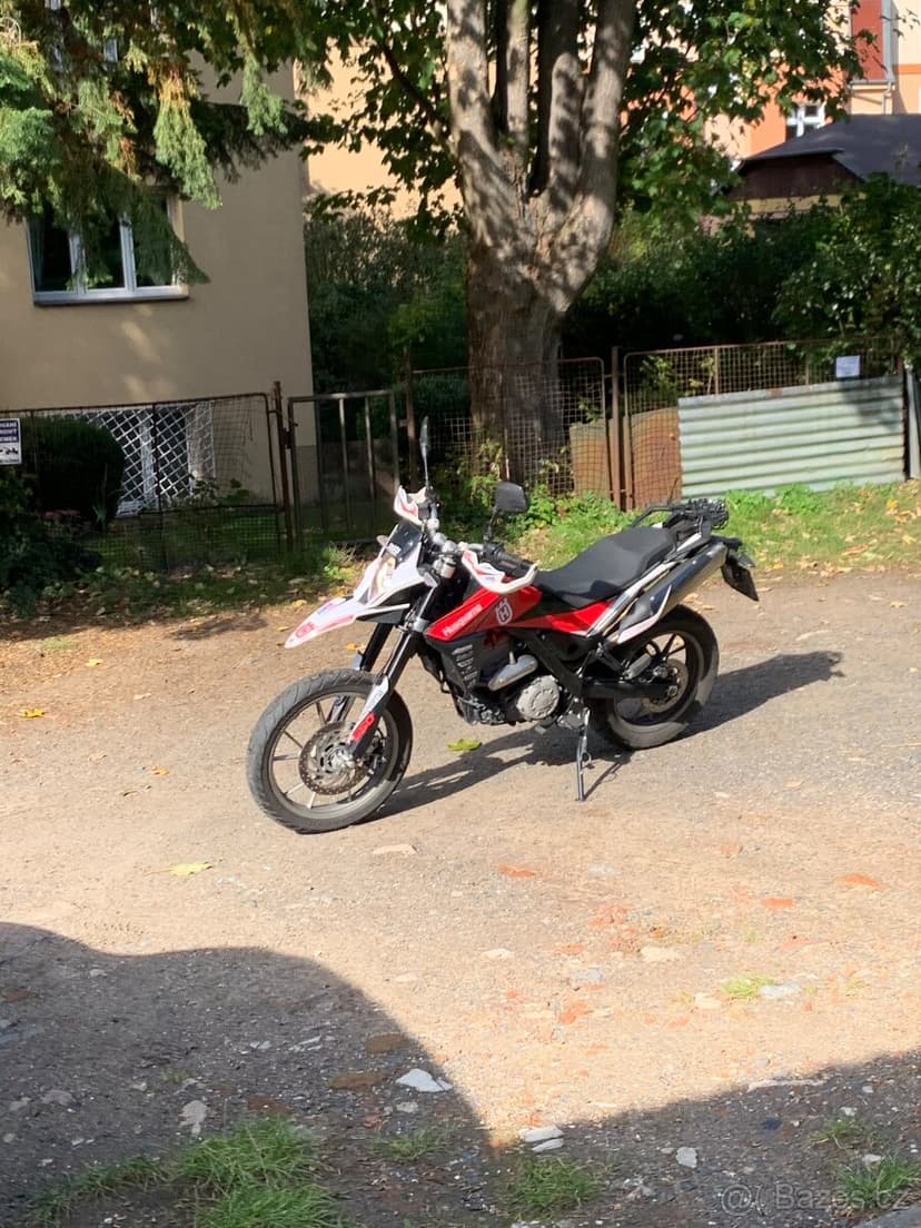 husqvarna strada 650