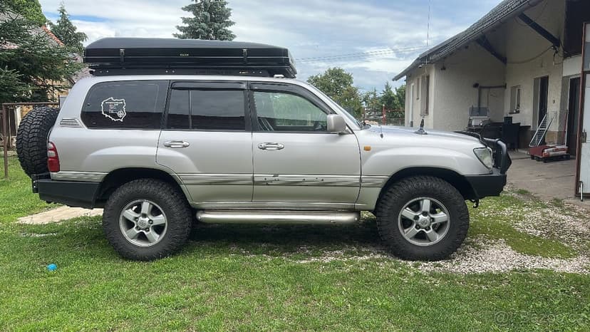 Toyota land cruiser 100