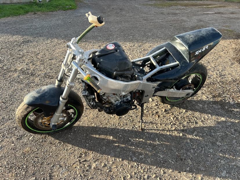 Kawasaki Zx6r Ninja na díly