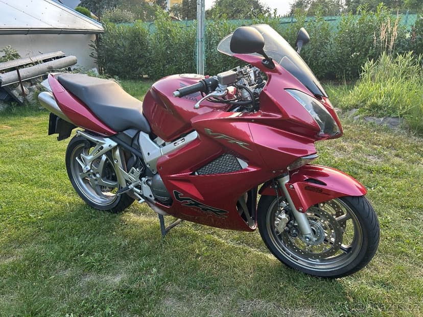 HONDA VFR 800