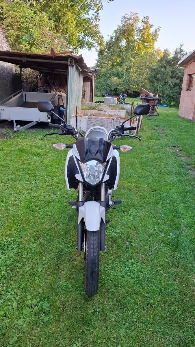Honda CB125F
