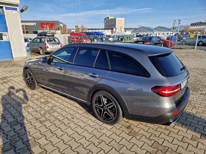 Mercedes-Benz E400D All-Terrain 2022 77 tis. km DPH