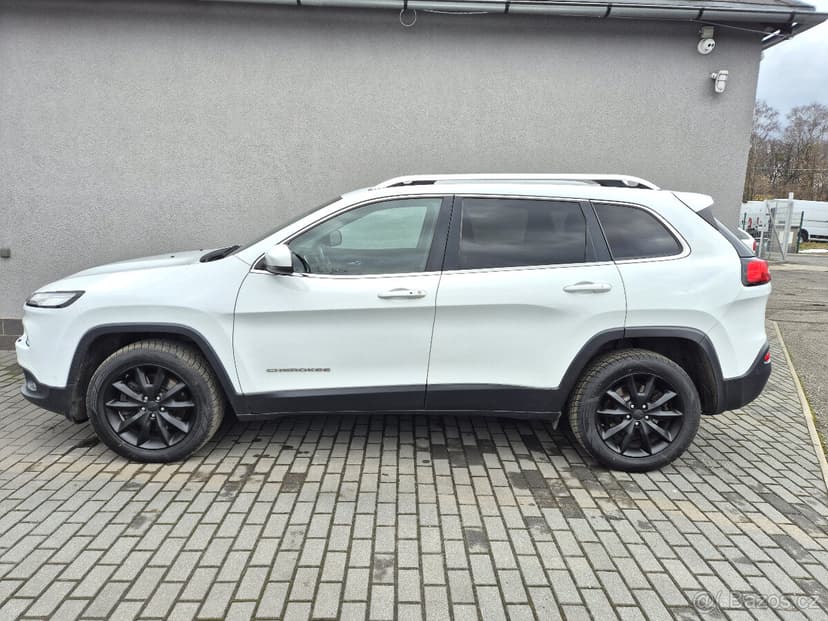 Jeep Cherokee 2,2 CRDi 147Kw 4x4 Limited Full 269999Kč