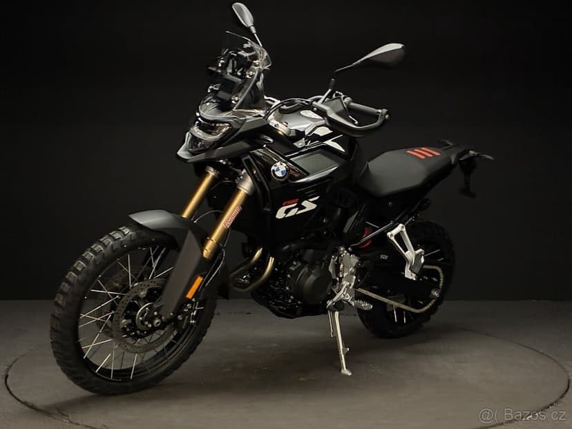 BMW F900 GS