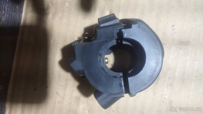 Pravý přepínač na yuki tr 125