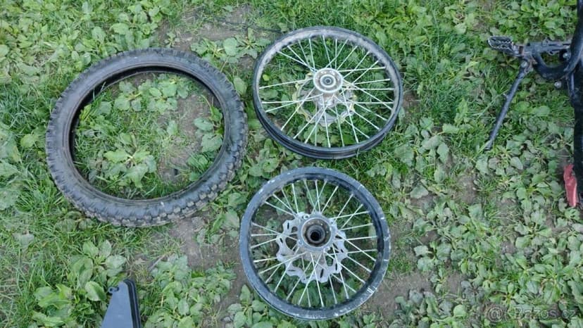 Leramotors Jaguar 125 (motor Stomp YX 140, závodní vačka)