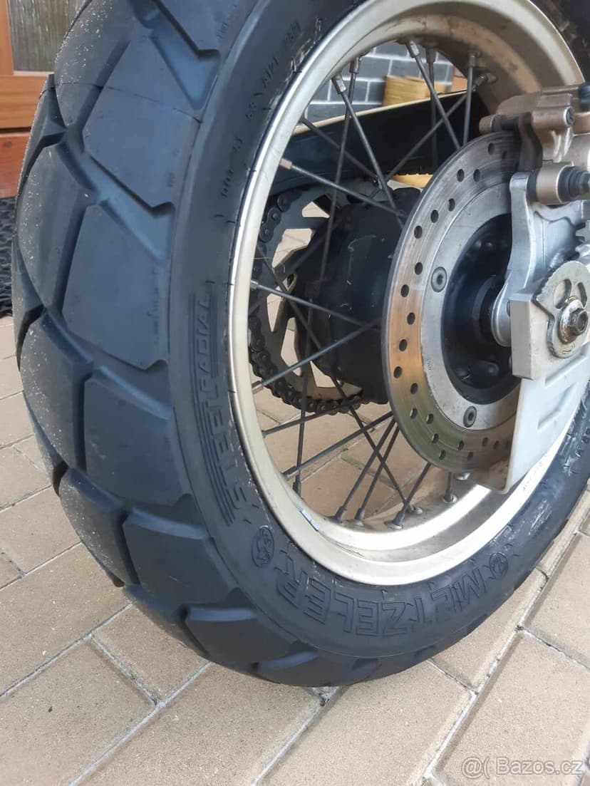 Honda XRV750 Africa Twin 96