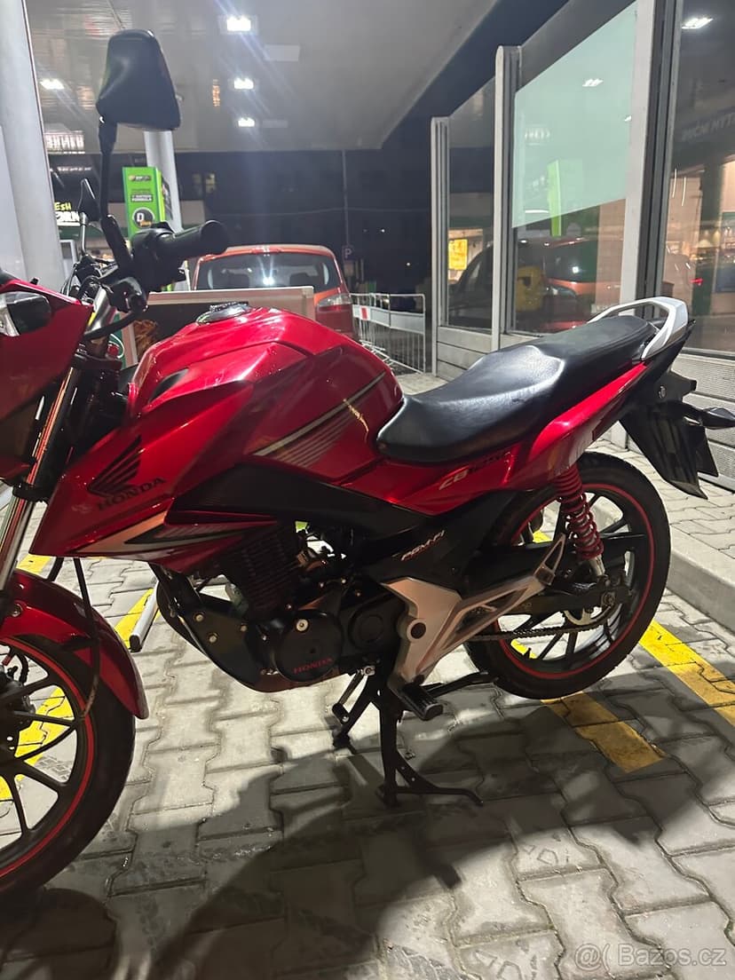 Honda cb 125f