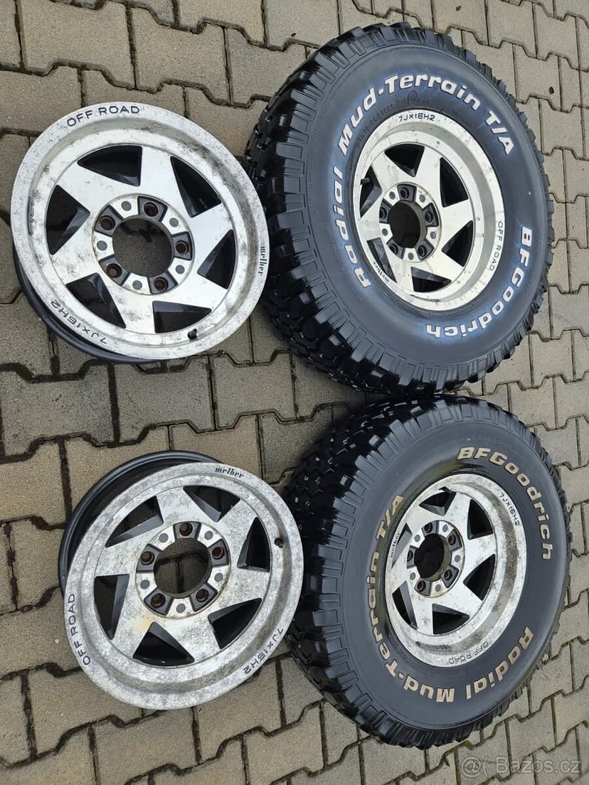 5x139,7 15 7J ET -10 Melber Offroad alu kola + 2x pneu T/A