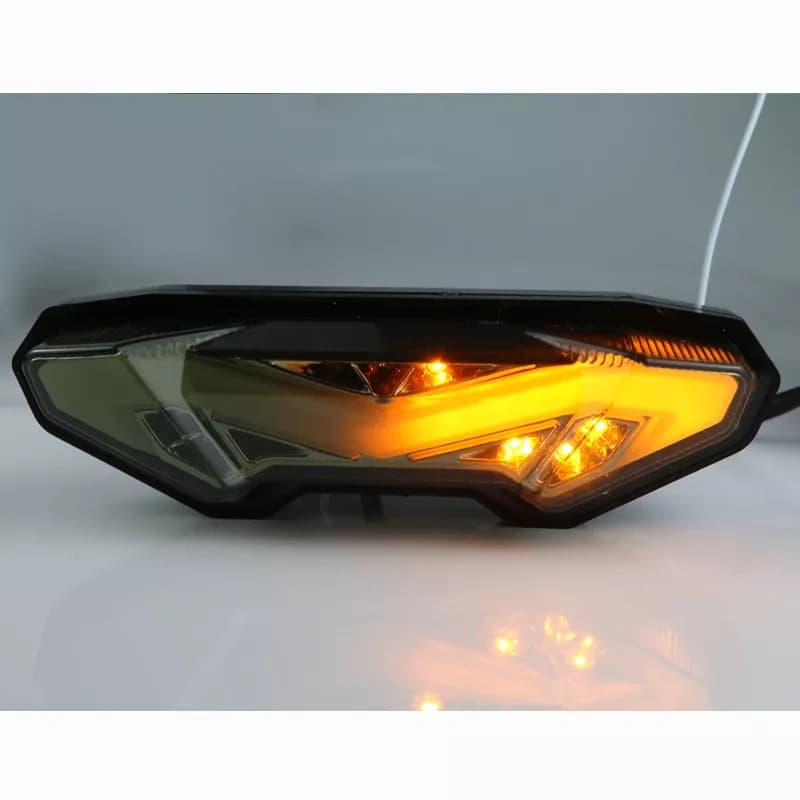 Yamaha MT-10 - zadní světlo LED