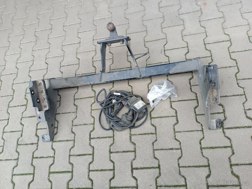 Tažné zařízení Navara NP300, D23, 2016