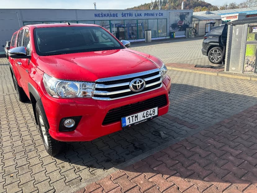 Toyota Hilux 2,4 Active, manual
