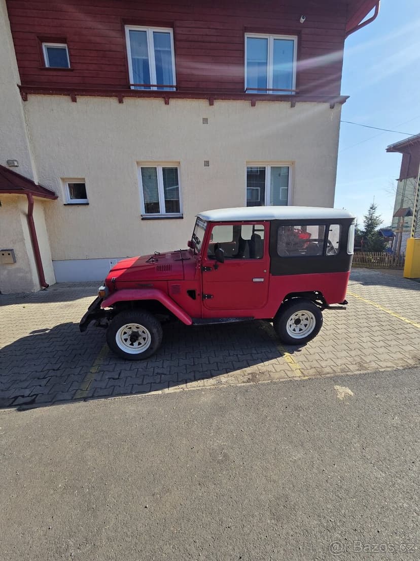 Prodám Toyota BJ 42 Land Cruiser