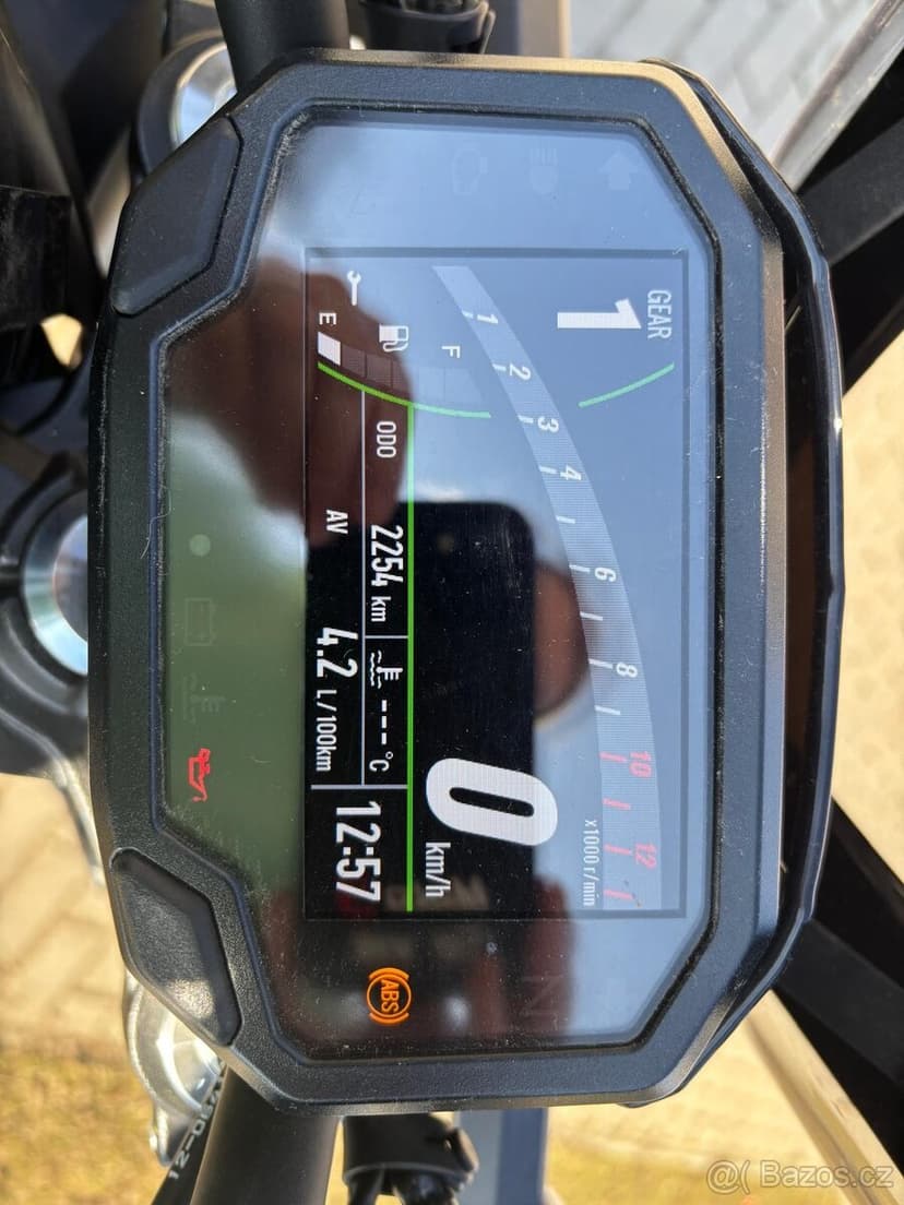 Kawasaki Z650 r.v.2022, původ ČR, 2254km