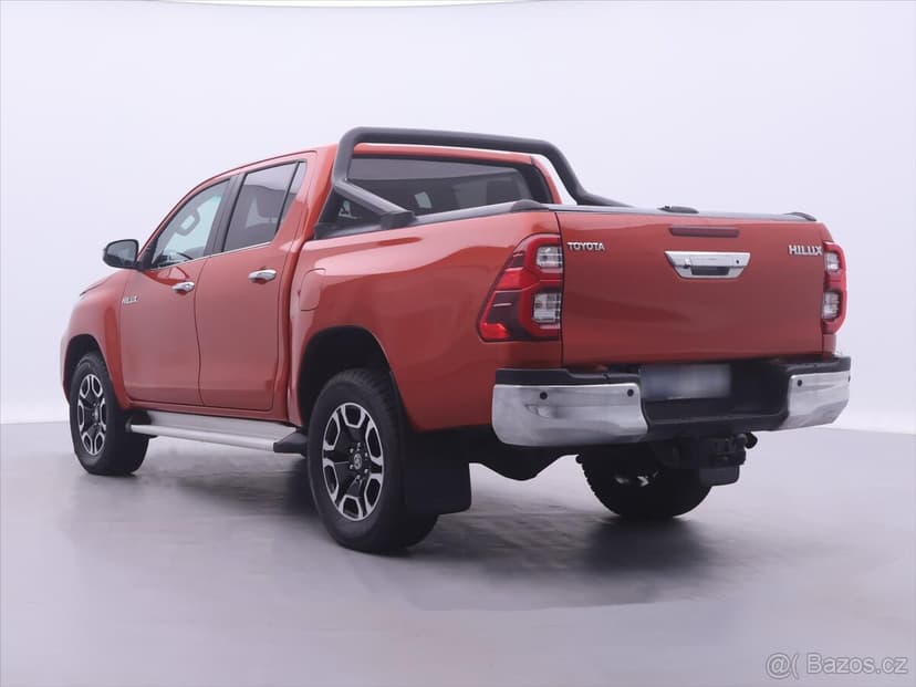 Toyota Hilux 2,8 D-4D 150kW Executive DPH (2021)
